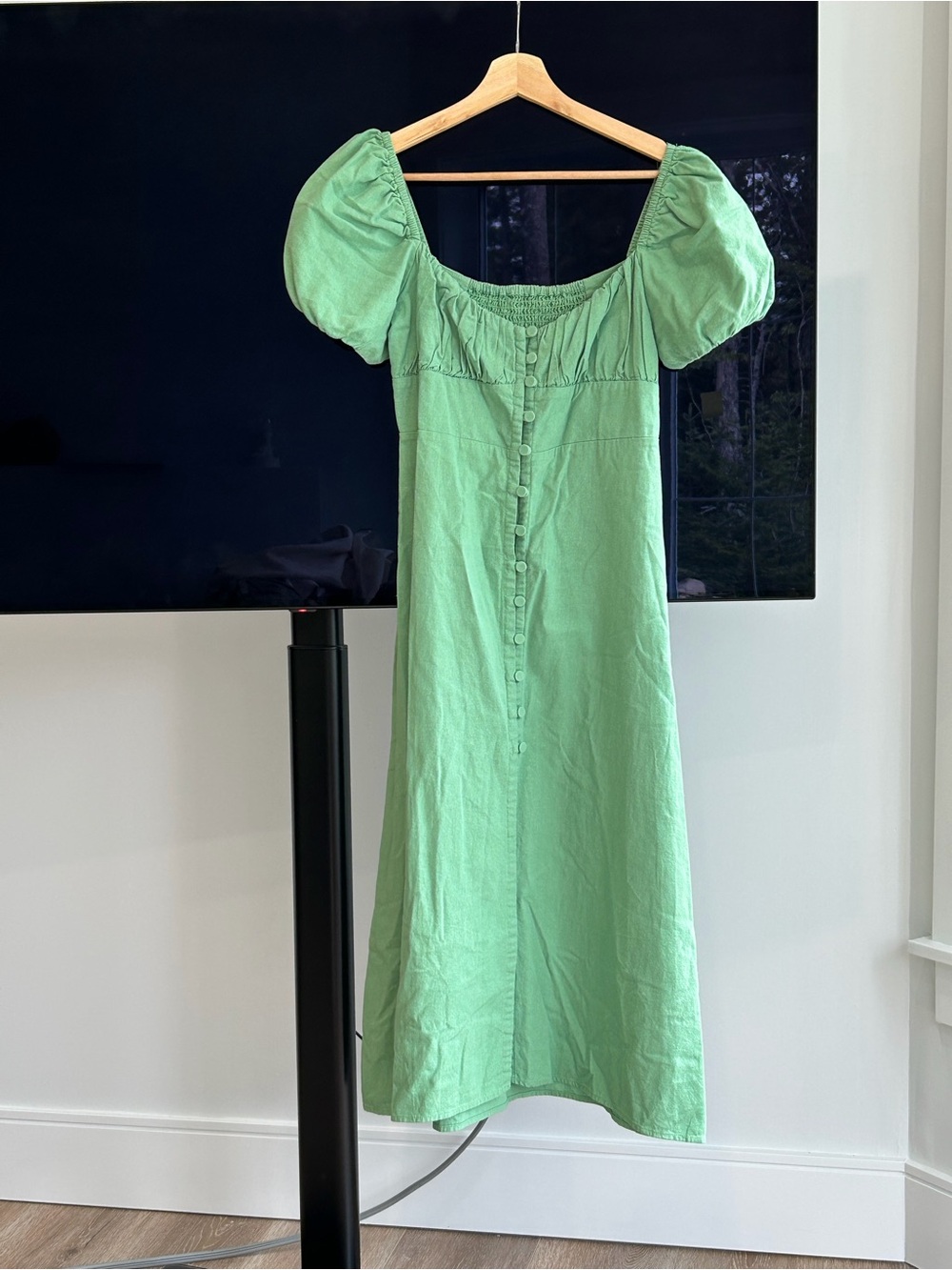 Green Puff-Sleeve Midi Dress